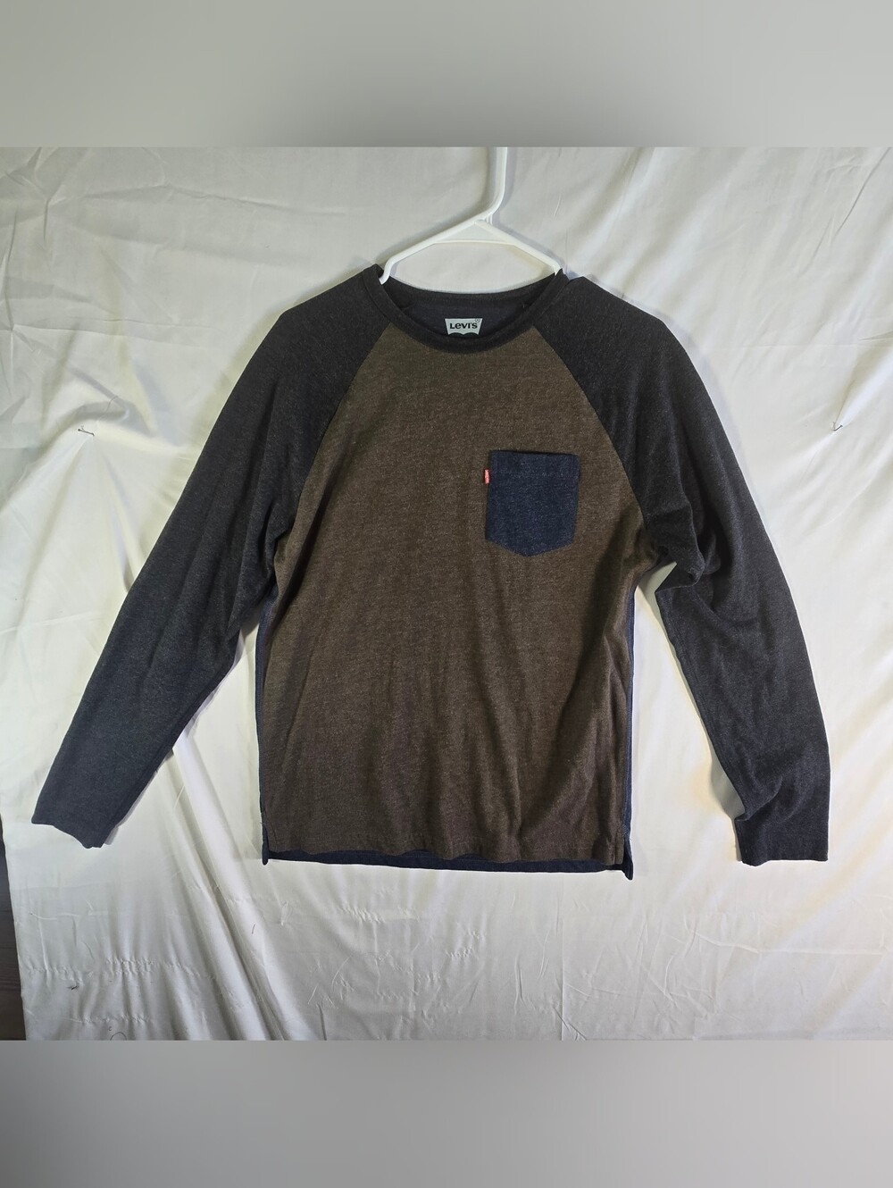 Levi's Men's Two-Tone Brown & Dark Gray Raglan Sweater